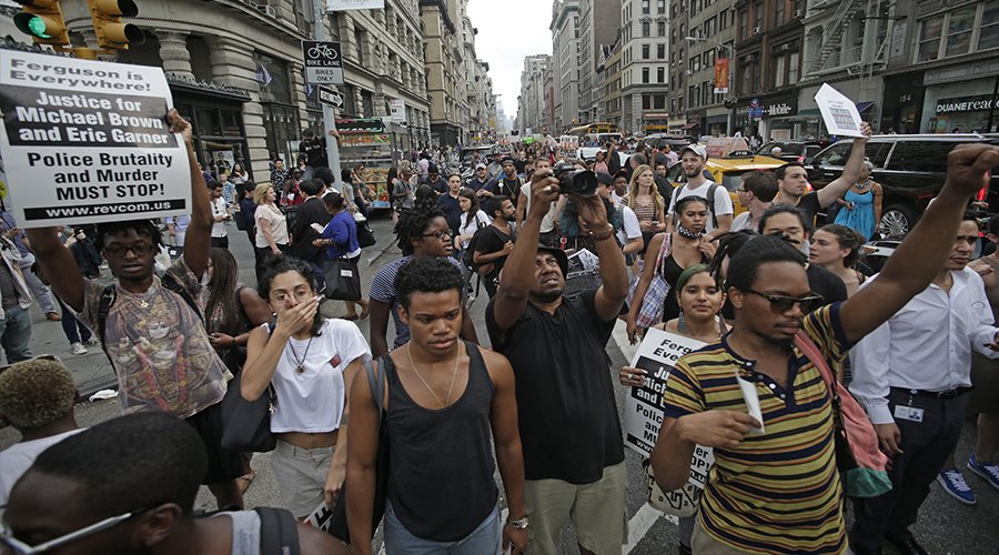 Dan Dicks: When The Mob Takes Over The Police Defend The Mob