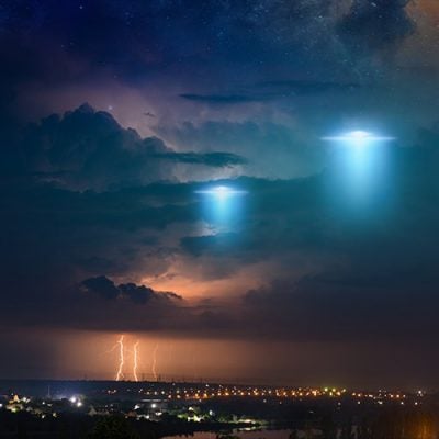 Pentagon confirms 2019 UFO video 'leaked' to filmmaker is 'real' - time to be very careful. I have been writing for decades about the plan to stage a fake 'UFO invasion' to justify centralisation of global power
