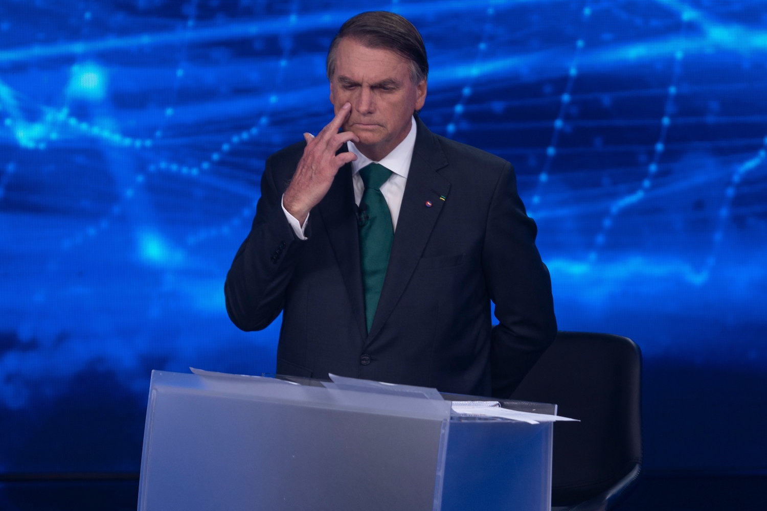 Flavio Bolsonaro lands in Miami after fleeing Brazil following election defeat