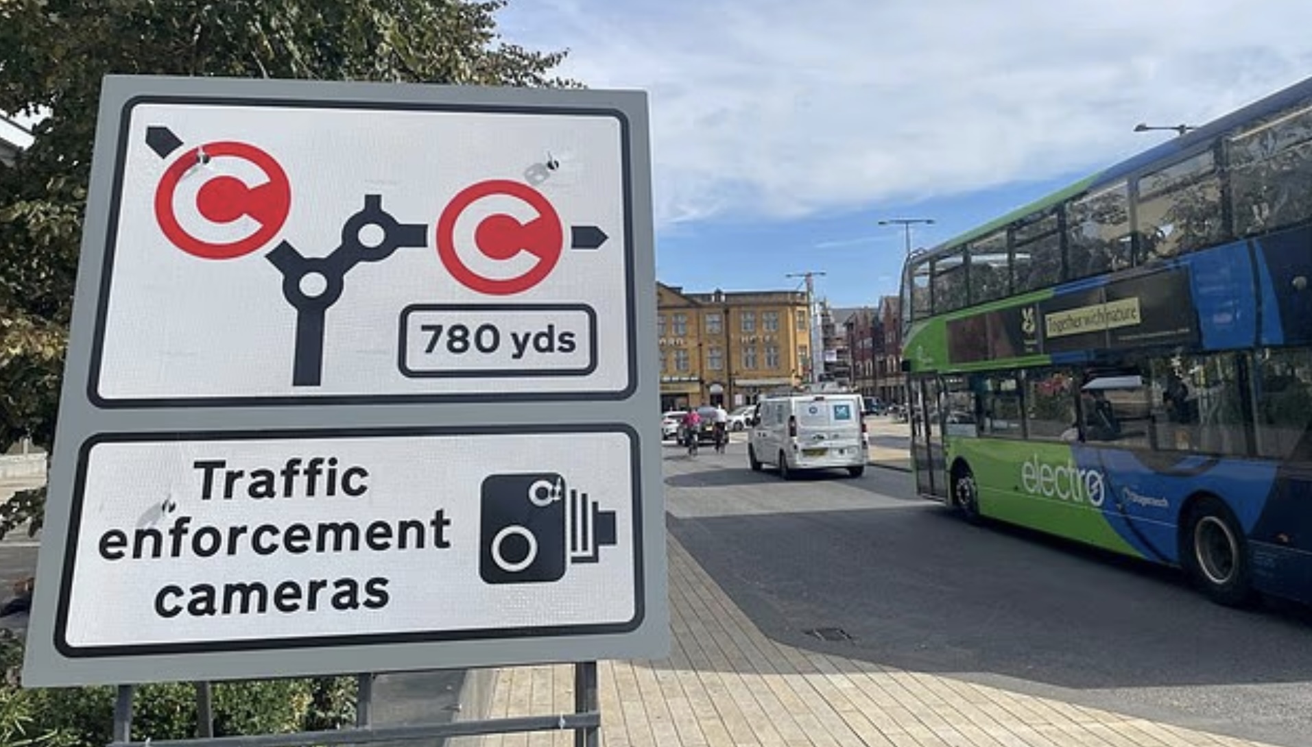 ‘Oxford has had it’: Lib Dem council accused of crippling business and leaving city centre gridlocked with hated new anti-car permit scheme